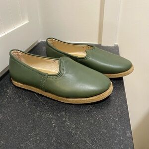 Size 11.5 Sabah Girls Denali Green Leather Loafers